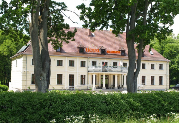 Przebudowa hotelu, Łobez